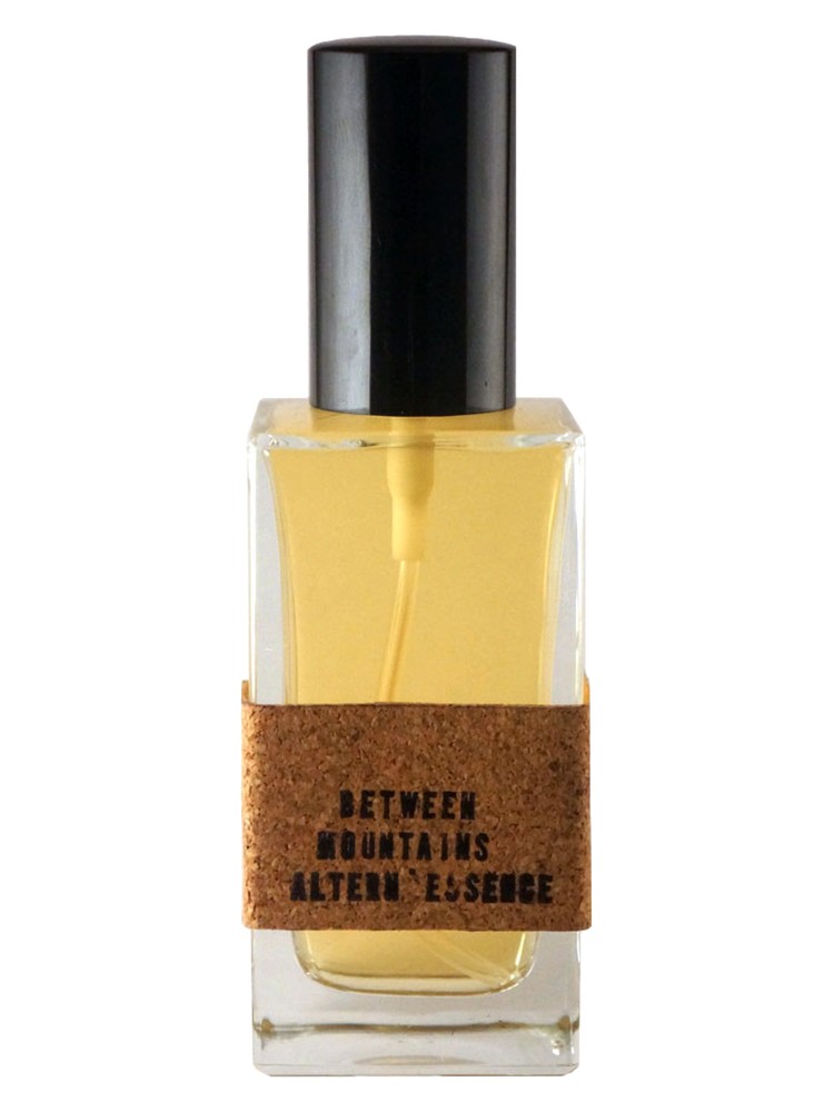 Between Mountains – Altern Essence Perfume
