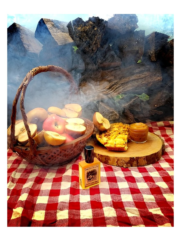 Corvin’s Smoked Apple – Solstice Scents