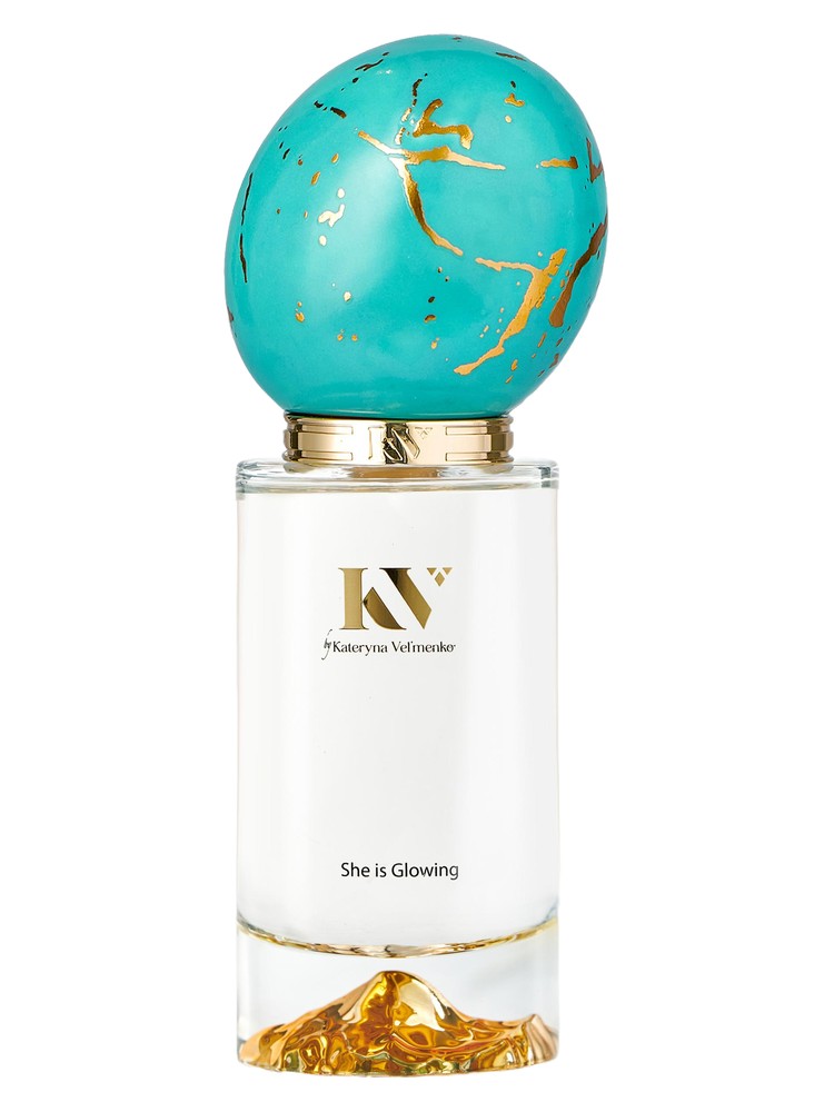 She is Glowing – KV by Kateryna Vel'menko